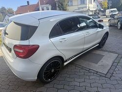 Weiß Gebraucht 2015 Mercedes A180 AMG Limousine | 15.500 € (Fairer Preis)