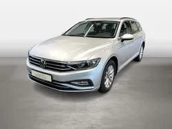 Silber Gebraucht 2022 VW Passat Business Kombi | 22.420 € (Fairer Preis)