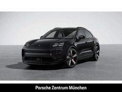 Tiefschwarzmetallic Gebraucht 2025 Porsche Macan SUV | 105.900 € (Fairer Preis)