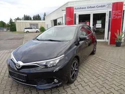 Schwarz Gebraucht 2017 Toyota Auris Edition-S Limousine | 12.500 € (Fairer Preis)