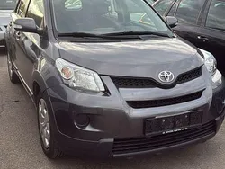 Grau Gebraucht 2013 Toyota Urban Cruiser Life SUV | 5.250 € (Guter Preis)