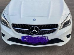 Weiß Gebraucht 2014 Mercedes CLA180 Urban Limousine | 14.500 € (Fairer Preis)