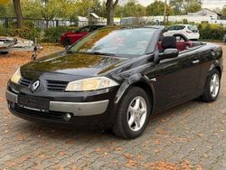 Schwarz Gebraucht 2005 Renault Mégane Cabriolet Dynamique Cabrio | 1.890 € (Etwas zu teuer)