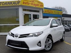 Weiß Gebraucht 2014 Toyota Auris Life+ Limousine | 9.350 € (Fairer Preis)