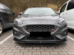 Andere außenfarben Gebraucht 2020 Ford Focus ST Limousine | 22.800 € (Fairer Preis)