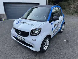 Schwarz Gebraucht 2015 Smart ForTwo Coupé Basis Kleinwagen | 4.100 €