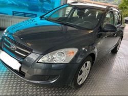 Grau Gebraucht 2009 Kia Ceed 2 Kombi | 3.590 € (Superpreis)