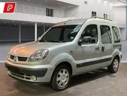 Grau Gebraucht 2004 Renault Kangoo Privilege Van / Kleinbus | 3.400 € (Fairer Preis)