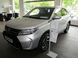 Silber Neu 2025 Suzuki Vitara Comfort+ SUV | 25.999 € (Fairer Preis)