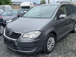 Grau Gebraucht 2008 VW Touran United Van / Kleinbus | 2.490 € (Guter Preis)