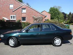 Grün Gebraucht 1991 Toyota Camry Limousine | 5.885 €