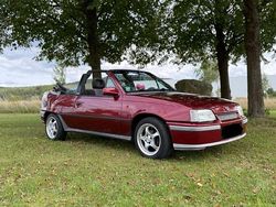 Rot Gebraucht 1993 Opel Kadett Cabrio | 3.800 €