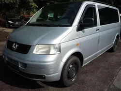 Reflexsilber metallic Gebraucht 2005 VW T5 Van | 11.999 €