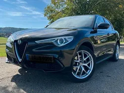 Schwarz Gebraucht 2017 Alfa Romeo Stelvio Lusso SUV | 25.800 € (Etwas zu teuer)