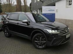 Schwarz Gebraucht 2022 VW Tiguan Allspace Life SUV | 34.990 € (Guter Preis)