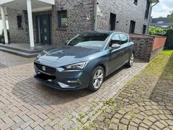 Grau Gebraucht 2021 Seat Leon FR Limousine | 20.100 € (Fairer Preis)