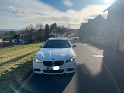 Weiß Gebraucht 2025 BMW M550 M Sport Limousine | 14.900 €