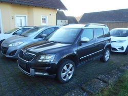 Schwarz Gebraucht 2015 Skoda Yeti Outdoor Elegance SUV | 12.000 €