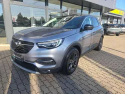 Kontrast grau/quarz silber Gebraucht 2019 Opel Grandland X SUV | 16.590 € (Etwas zu teuer)