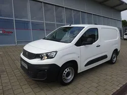 Weiß Gebraucht 2020 Peugeot Partner Premium Van / Kleinbus | 14.450 € (Teuer)