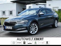 Grau Gebraucht 2021 Skoda Superb Active Kombi | 47.890 €