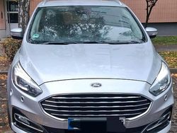 Silber Gebraucht 2020 Ford S-MAX S Van / Kleinbus | 15.500 €