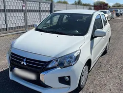 Weiß Gebraucht 2023 Mitsubishi Space Star Select Kleinwagen | 10.299 € (Guter Preis)