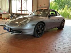Grau metallic Gebraucht 2001 Porsche 911 Carrera Coupé | 29.911 € (Superpreis)