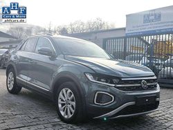 Blau Gebraucht 2022 VW T-Roc Style SUV | 15.900 €