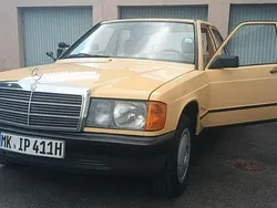 Gelb Gebraucht 1983 Mercedes 190 Limousine | 7.999 €