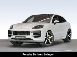 Grau kreide (grau) Gebraucht 2024 Porsche Cayenne S E-Hybrid SUV | 115.790 €
