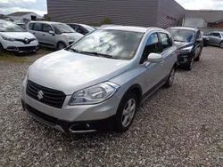 Grau Gebraucht 2016 Suzuki SX4 S-Cross Comfort+ SUV | 6.100 € (Fairer Preis)