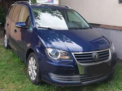 Blau Gebraucht 2010 VW Touran Freestyle Van / Kleinbus | 4.500 € (Fairer Preis)