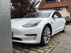 Weiß Gebraucht 2020 Tesla Model 3 Performance Limousine | 23.500 € (Guter Preis)