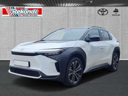 Platinum white pearl mc/ black Gebraucht 2023 Toyota bZ4X Comfort SUV | 47.800 €