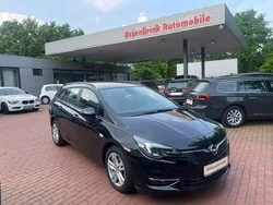 Schwarz (metallic) Gebraucht 2022 Opel Astra Kombi | 12.990 € (Guter Preis)