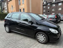 Schwarz Gebraucht 2009 Mercedes B150 Van / Kleinbus | 5.999 € (Fairer Preis)