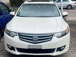 Weiß Gebraucht 2010 Honda Accord Executive Kombi | 3.500 €