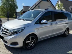 Silber Gebraucht 2016 Mercedes V250 Edition Van / Kleinbus | 29.499 € (Teuer)