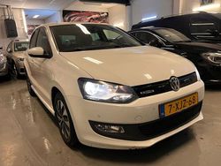 Weiß Gebraucht 2014 VW Polo Limousine | 5.700 € (Fairer Preis)