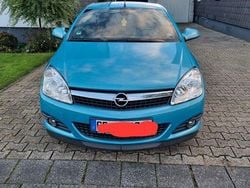 Blau Gebraucht 2010 Opel Astra Cabriolet Cabrio | 4.999 € (Fairer Preis)