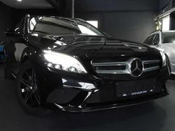 Schwarz Gebraucht 2021 Mercedes C300 Kombi | 24.900 € (Superpreis)