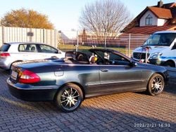 Schwarz Gebraucht 2006 Mercedes CLK350 Avantgarde Cabrio | 15.999 € (Teuer)