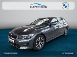 Grau Gebraucht 2022 BMW 320 Shadowline Kombi | 28.775 € (Fairer Preis)