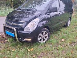 Schwarz Gebraucht 2011 Hyundai H-1 Van | 13.950 €