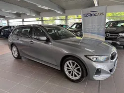 Skyscraper grau Gebraucht 2022 BMW 318 Kombi | 26.700 € (Fairer Preis)