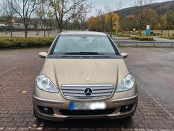 Gold Gebraucht 2008 Mercedes A170 Kleinwagen | 4.400 € (Etwas zu teuer)