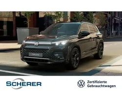Deep black perleffekt (metallic) Gebraucht 2024 VW Tiguan R-line SUV | 46.800 € (Fairer Preis)
