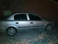 Silber Gebraucht 2002 Opel Astra Limousine | 780 € (Superpreis)