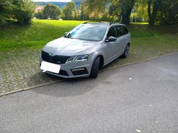 Grau Gebraucht 2020 Skoda Octavia RS Kombi | 19.800 € (Etwas zu teuer)